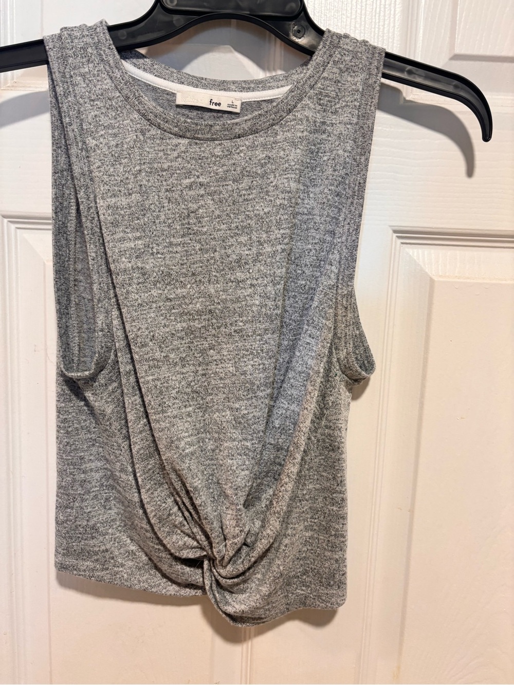 Aritzia Wilfred Free Twist-Front Sleeveless Top